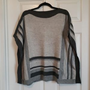 Gray/white Poncho sweater